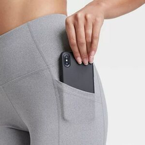 Women's Sculpted High-Rise Capri Leggings 21" New